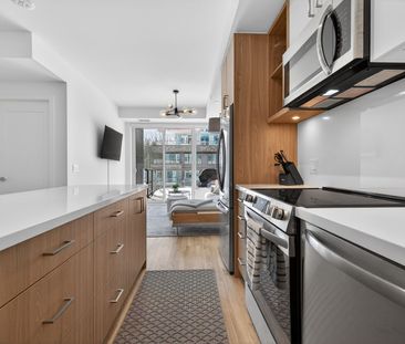 For Lease - 333 Sunseeker Avenue Unit# 240, Innisfil, Ontario - Photo 4