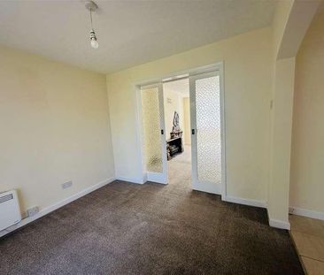 Heath End Road, Nuneaton, CV10 - Photo 4