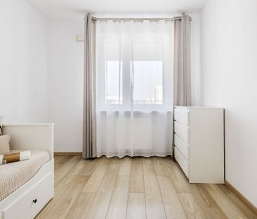 Warszawa, Praga-Południe, Gocław, im. Jana Nowaka-Jeziorańskiego - Photo 4