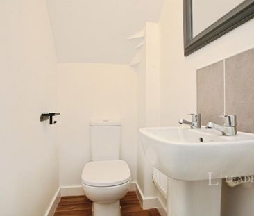 3 bedroom house to rent Kenneth Bradshaw Close, Coventry, West Midl... - Photo 4