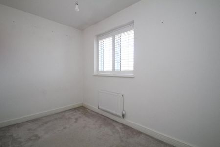 3 bedroom detached house to rent - Photo 2