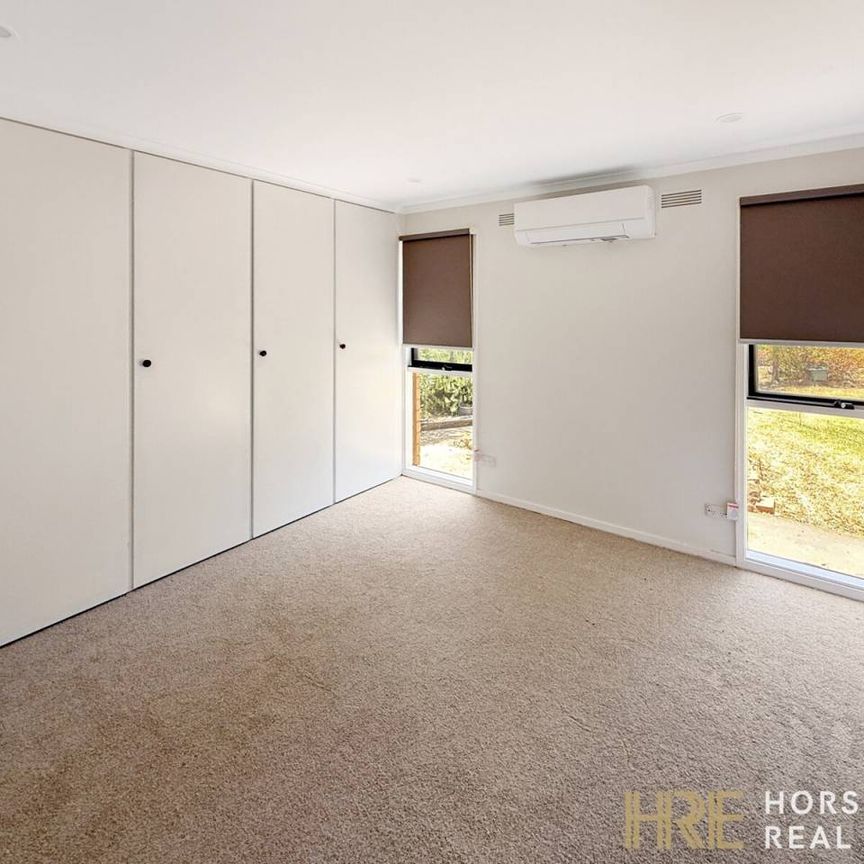 Spacious 4 bedroom Family Home in Horsham West - Photo 1