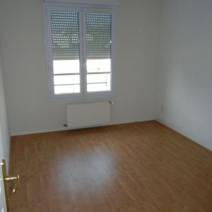 Location Appartement 4 pièces 79m² - Photo 2