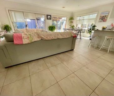 Niddrie - Photo 4