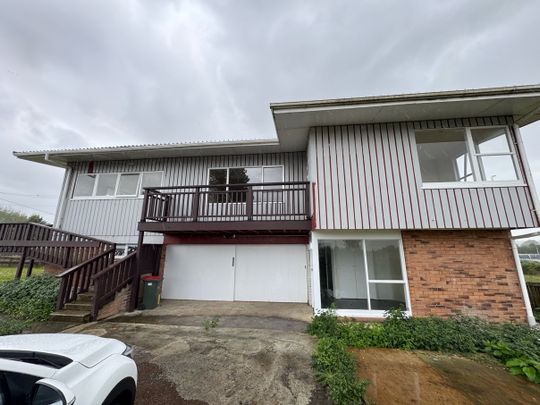 Semi lifestyle home in Alfriston Rd - Photo 1