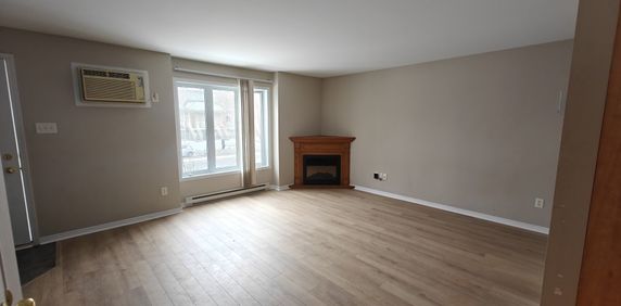 Condo De 2 Chambres à Louer Au Plateau - Photo 2