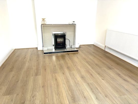 Colwyn Road - Photo 1