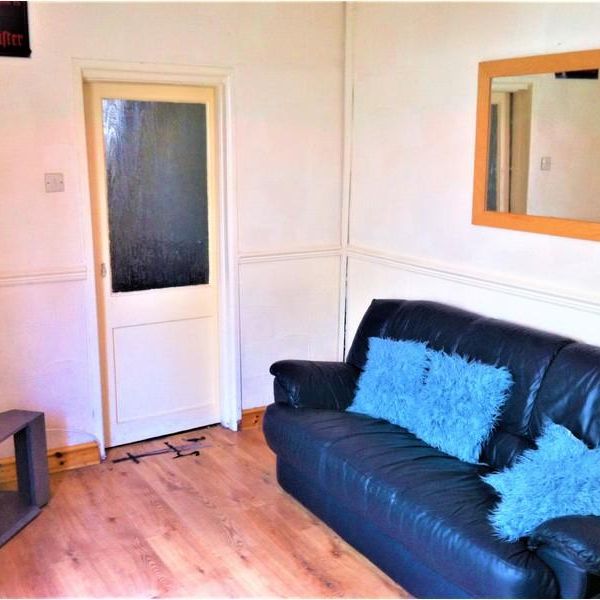 4 bedroom terraced house to rent - Photo 1