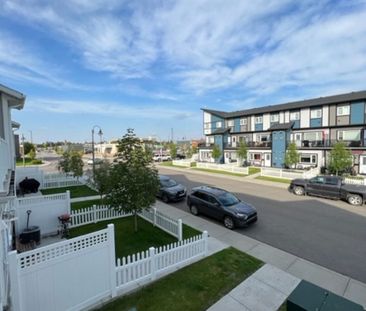 3 Bedroom Townhouse in Stonebridge - Photo 2