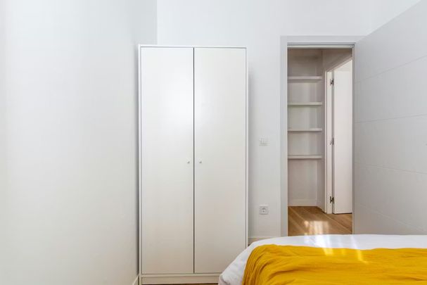 Calle del Alcalde Sáinz de Baranda, Madrid, Community of Madrid 28009 - Photo 1