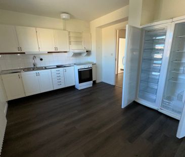 Breda Vägen, Norrköping - Photo 2