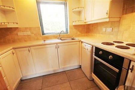 2 bedroom apartment to rent - Photo 5