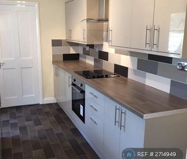 3 bedroom terraced house to rent - Photo 3