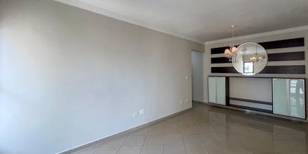 Apartamento para alugar com 90m², 3 quartos e 2 vagas - Foto 3