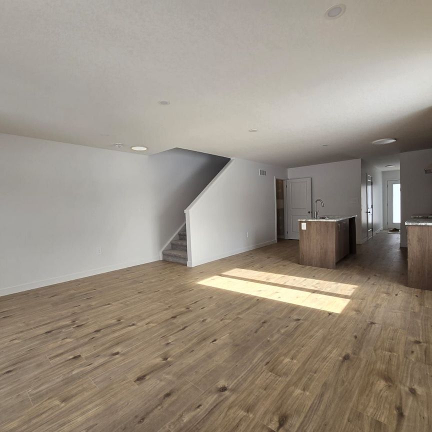 For Lease - 14 Red Oak Common, Cambridge, Ontario - Photo 1