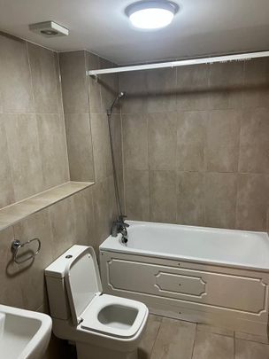 2 Bed Flat, High Road Ilford, IG1 - Photo 1