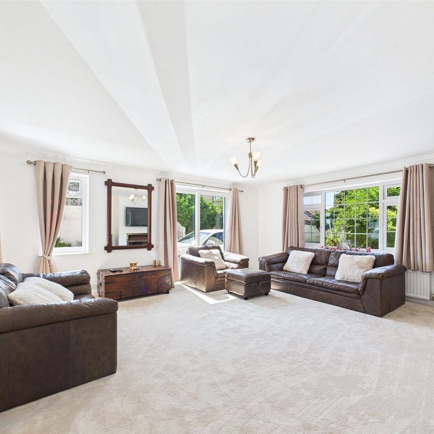 Shortwood Road, Pucklechurch, Bristol, BS16 - Photo 1