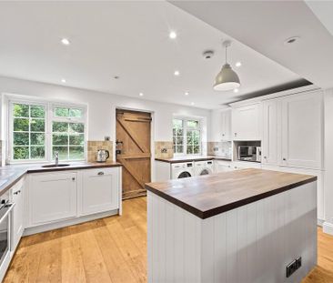 2 bedroom semi-detached house to rent - Photo 6