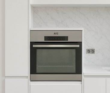 2 Bed Terraced House, St. Lukes Crescent, BS3 - Photo 1