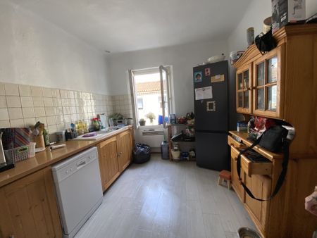 Location Appartement 3 pièces 82m² PIERREFEU DU VAR 83390 - Photo 4