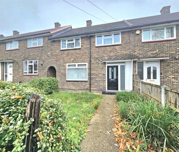 3 bedroom terraced house to rent - Photo 2