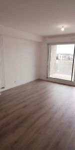 A LOUER A BRUZ - PLEIN CENTRE-VILLE - RESIDENCE VENDOME : bel appartement neuf de type 3 au tr... - Photo 3