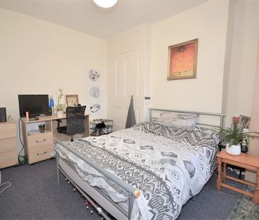 12, Thompson Road, Ecclesall, Sheffield S11 8RB - Photo 4