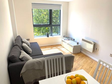 2 Bed Flat, Amisha Court, SE1 - Photo 2
