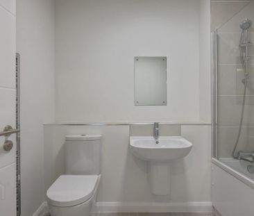 Apt 6, 1 Kings Hall Road, Belfast, BT9 6ZA - Photo 4