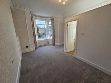 4 bedroom detached house to rent - Photo 4
