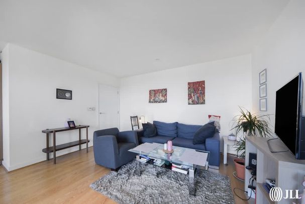 Panoramic Tower, Hay Currie Street E14 - Photo 1