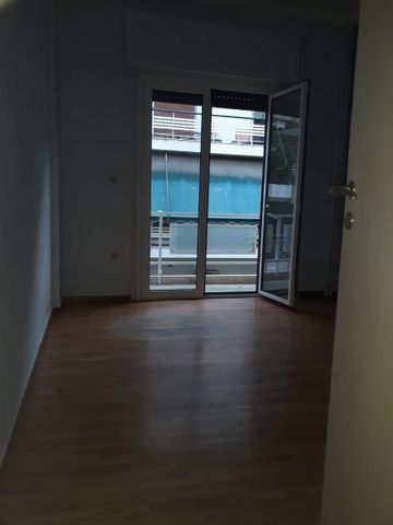 Studio/Γκαρσονιέρα για ενοικίαση Κέντρο (Ζωγράφου) - Φωτογραφία 4