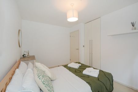 10 Coombrook Court, Elgar Street, London SE16 7QG, UK, London - Photo 5