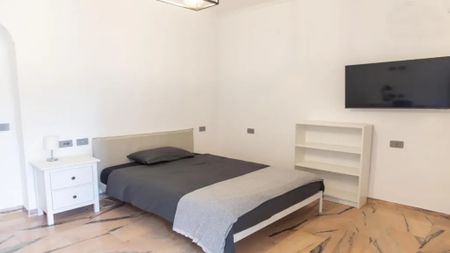 Via del Casale Sansoni, Rome, Lazio 00135 - Photo 4