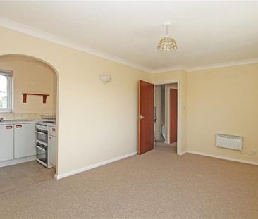 1 bedroom flat to rent - Photo 6