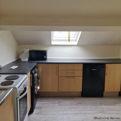 1 bedroom property to rent in Bacup - Photo 2