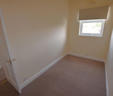 2 bedroom house - terraced to rent - Photo 3