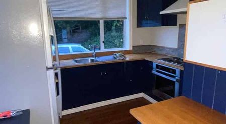 Charming 2BR Home with Deck & Shed! - Photo 2