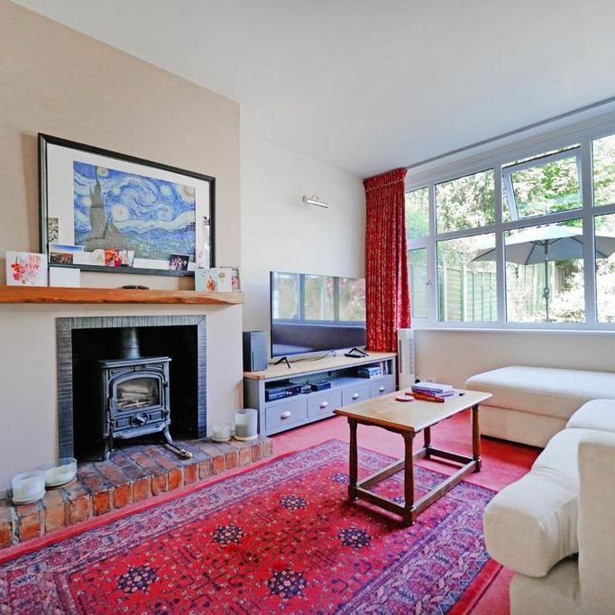 3 bedroom semi-detached house to rent - Photo 1