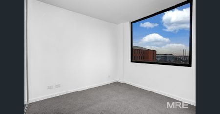 Light and bright at the edge of the CBD - Photo 4