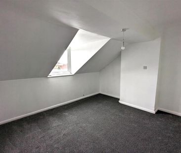 4 bedroom terraced house to rent - Photo 2