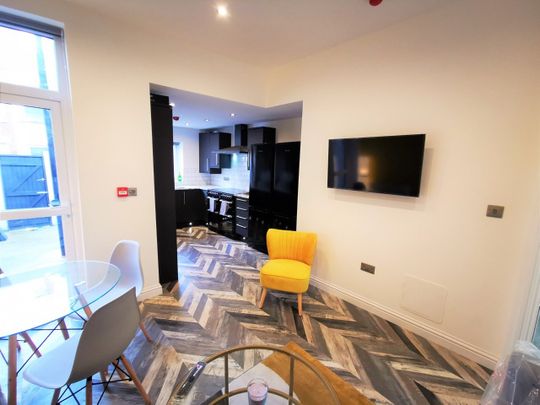 6 Bed Terraced House, Channell Road, L6 - Photo 1