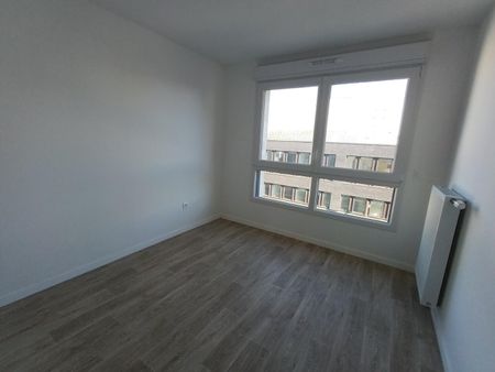 location Appartement T5 DE 97.2m² À BOBIGNY - Photo 5