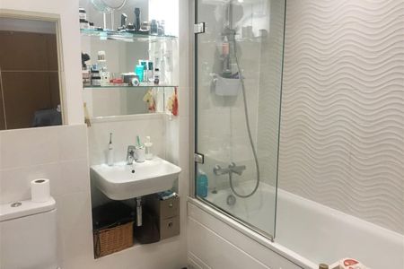 John Thornycroft Road - Photo 4