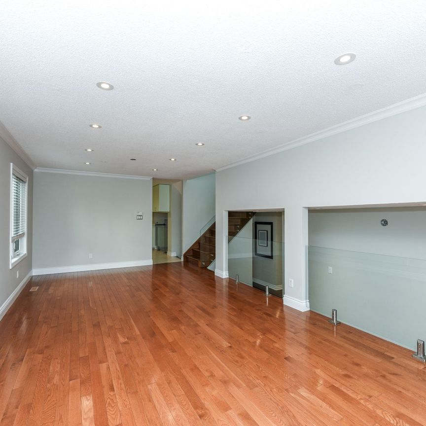 For Lease - 3162 Folkway Drive Unit# Upper Level, Mississauga, Ontario - Photo 1