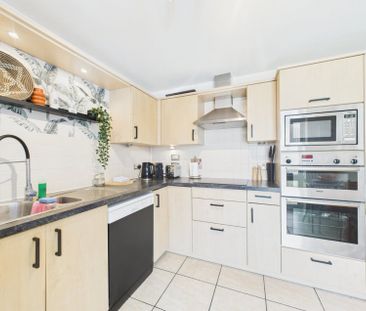 Trevelyan Court, Windsor, Berkshire,SL4 - Photo 1