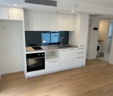 302/355 Northbourne Avenue, Lyneham ACT 2602 - Apartment For Rent -... - Photo 3