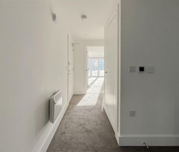 Flat 48, 4 Martin Court, Hastings, TN34 1EF - Photo 4