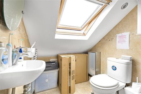 3 bedroom flat to rent - Photo 3