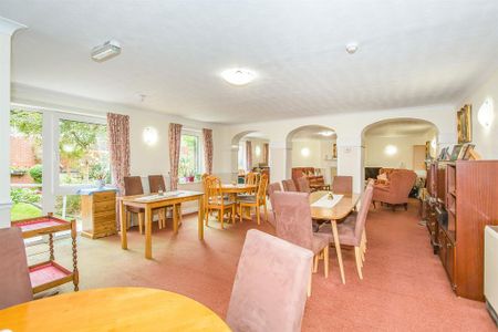 1 bedroom retirement property to rent - Photo 2